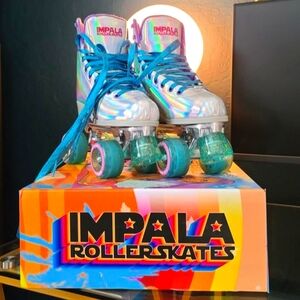 Womens Size 6 Impala Rollerskates